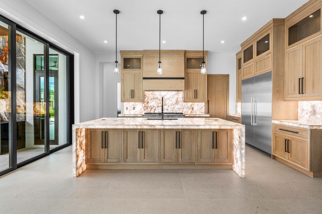 For Sale: $12,250,000 (6 beds, 6 baths, 8036 Square Feet)