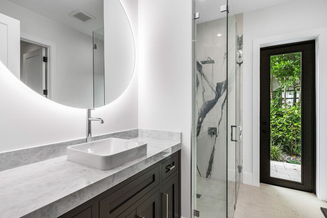 For Sale: $12,250,000 (6 beds, 6 baths, 8036 Square Feet)