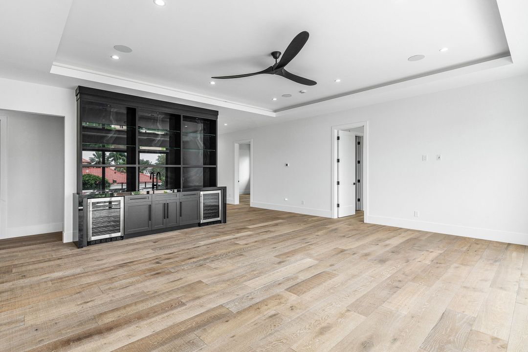 For Sale: $12,250,000 (6 beds, 6 baths, 8036 Square Feet)