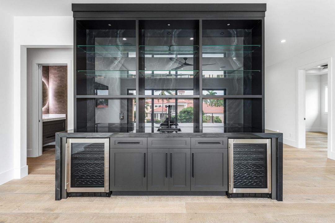 For Sale: $12,250,000 (6 beds, 6 baths, 8036 Square Feet)