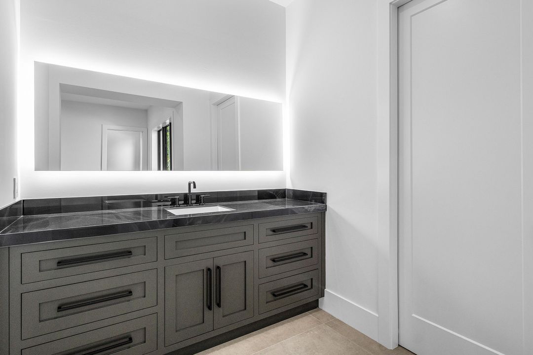 For Sale: $12,250,000 (6 beds, 6 baths, 8036 Square Feet)