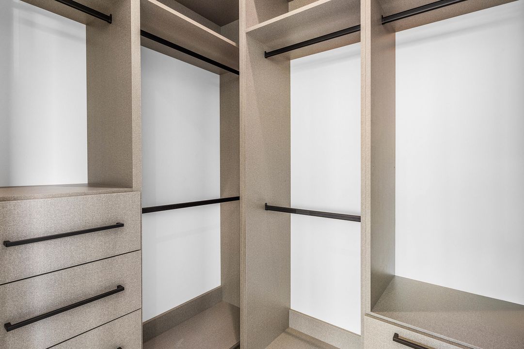 For Sale: $12,250,000 (6 beds, 6 baths, 8036 Square Feet)