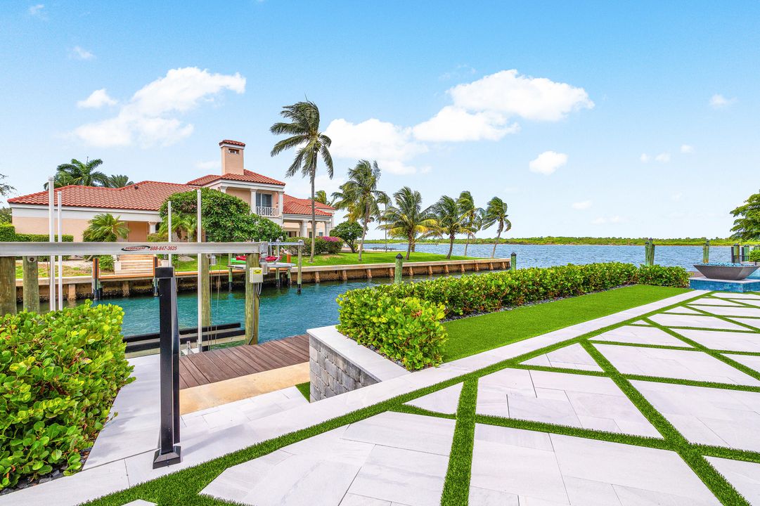 For Sale: $12,250,000 (6 beds, 6 baths, 8036 Square Feet)