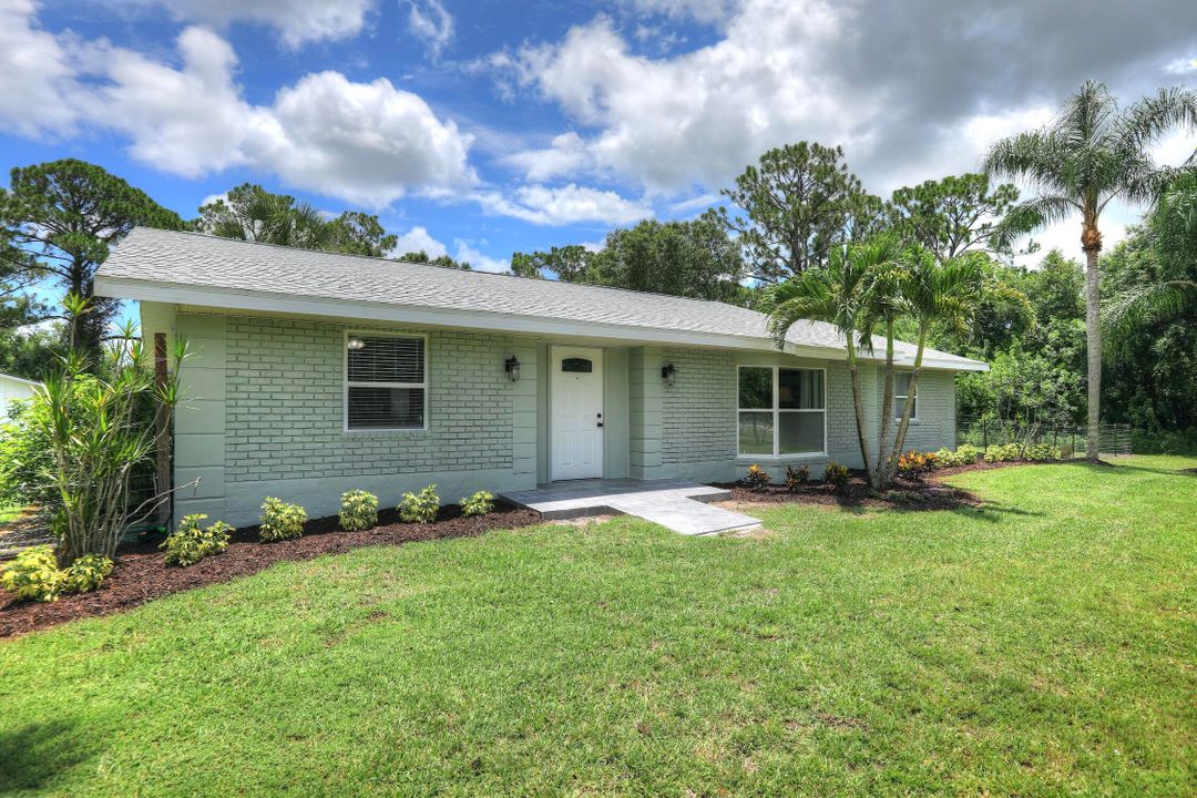 Active With Contract: $429,000 (3 beds, 2 baths, 1614 Square Feet)