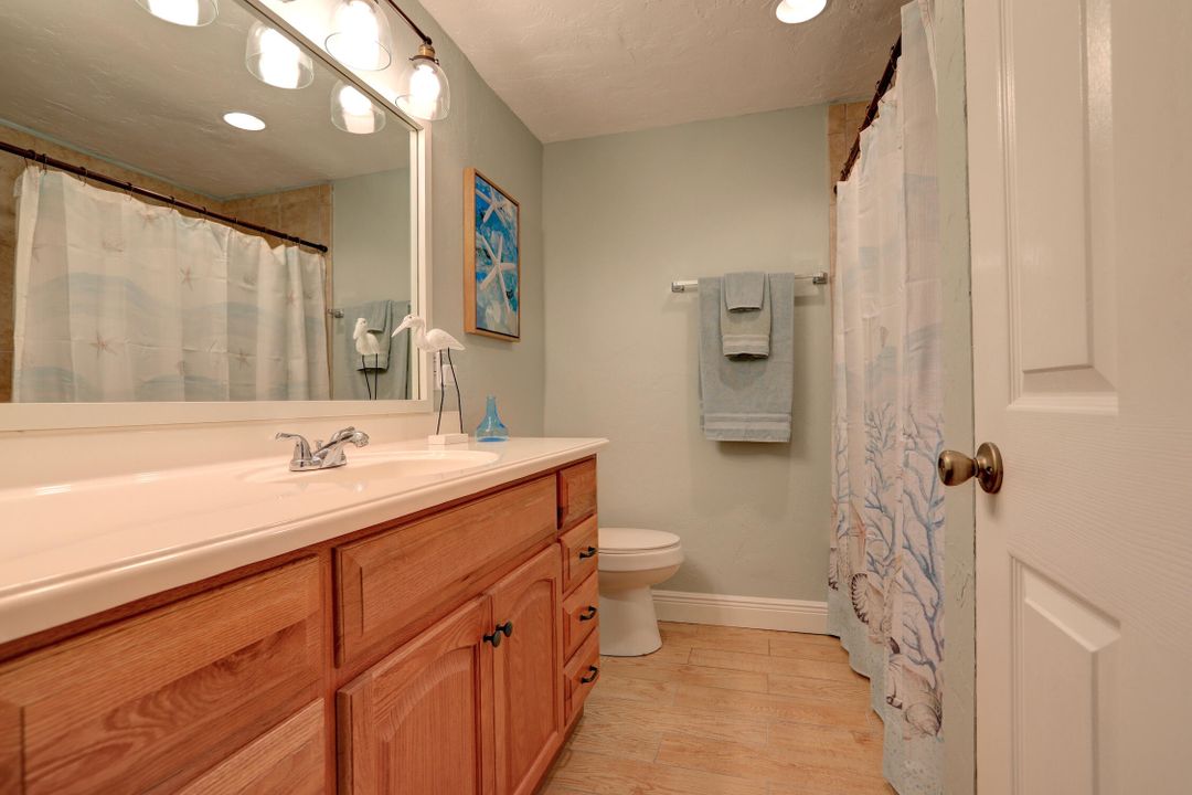 Active With Contract: $429,000 (3 beds, 2 baths, 1614 Square Feet)