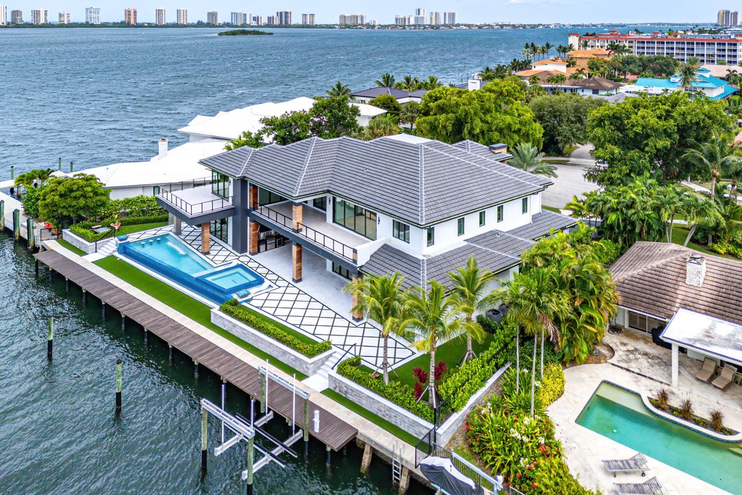 For Sale: $12,250,000 (6 beds, 6 baths, 8036 Square Feet)