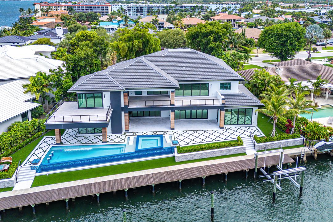 For Sale: $12,250,000 (6 beds, 6 baths, 8036 Square Feet)