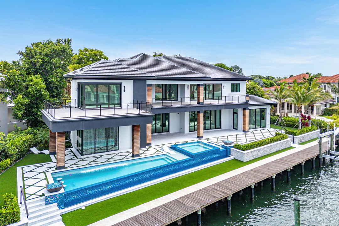 For Sale: $12,250,000 (6 beds, 6 baths, 8036 Square Feet)