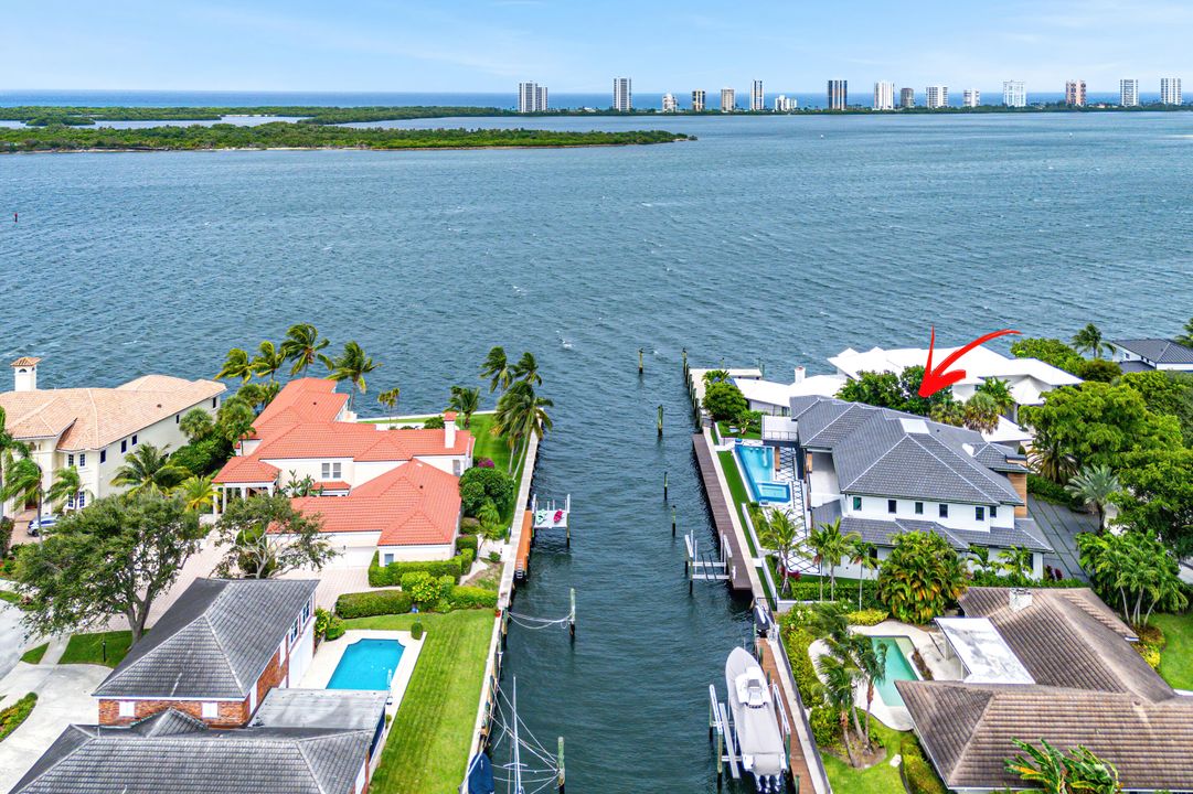 For Sale: $12,250,000 (6 beds, 6 baths, 8036 Square Feet)