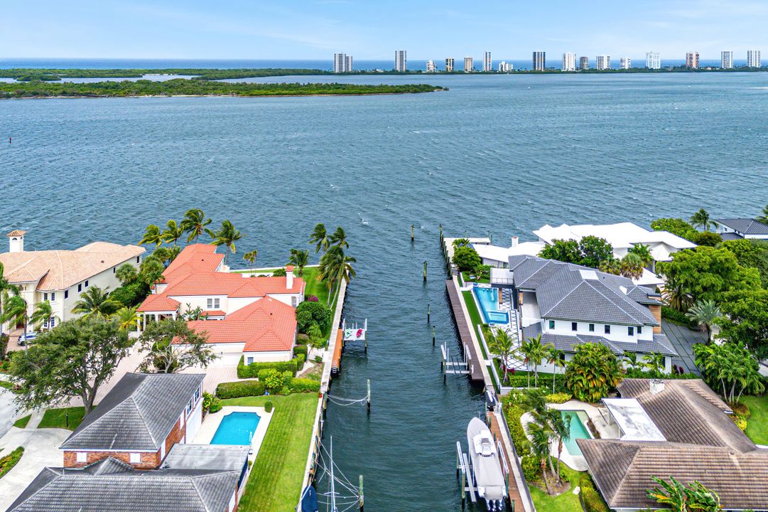 For Sale: $12,250,000 (6 beds, 6 baths, 8036 Square Feet)