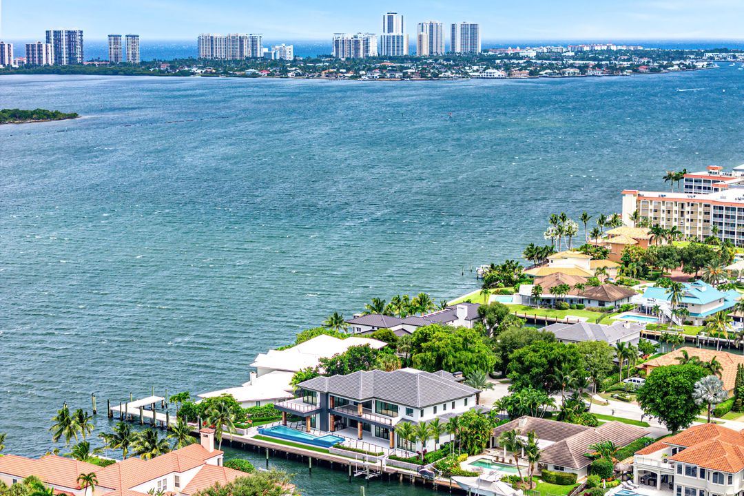 For Sale: $12,250,000 (6 beds, 6 baths, 8036 Square Feet)