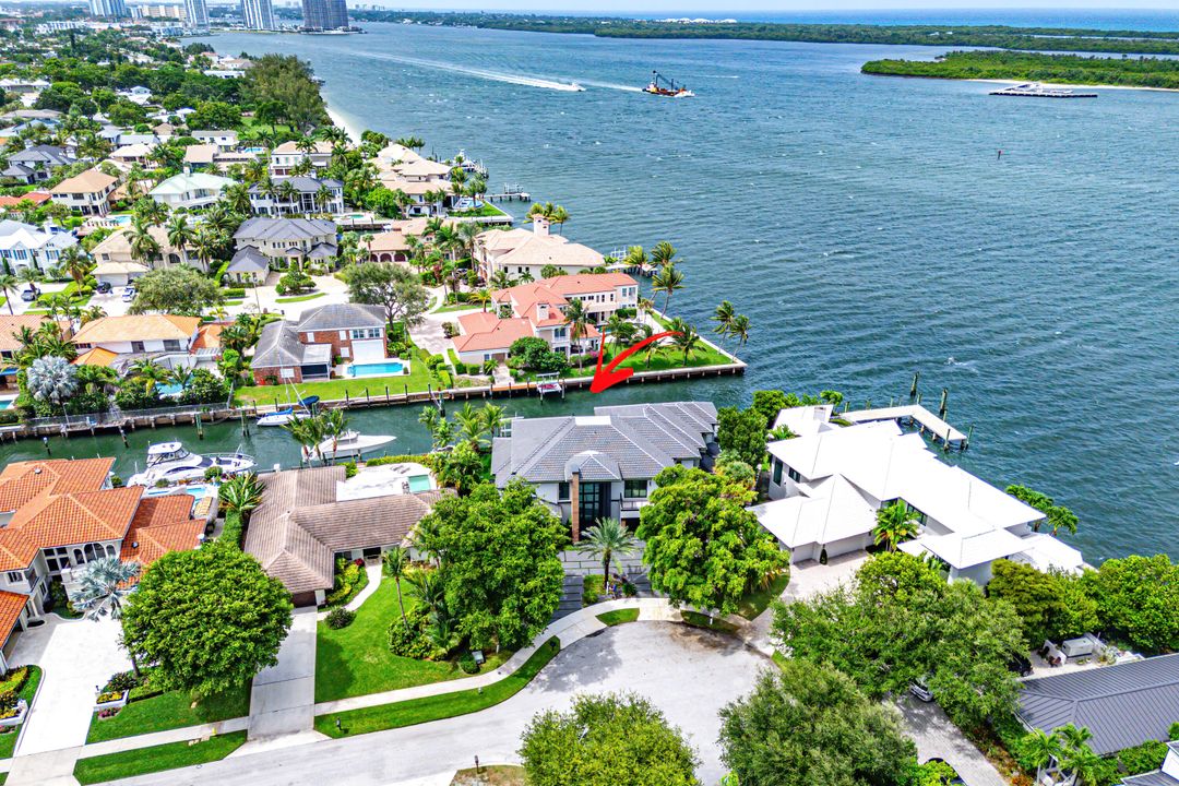 For Sale: $12,250,000 (6 beds, 6 baths, 8036 Square Feet)