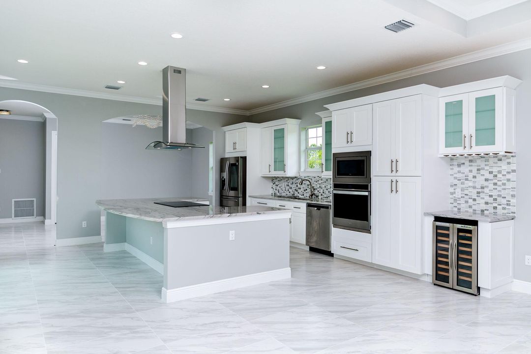 For Sale: $945,000 (4 beds, 3 baths, 3444 Square Feet)