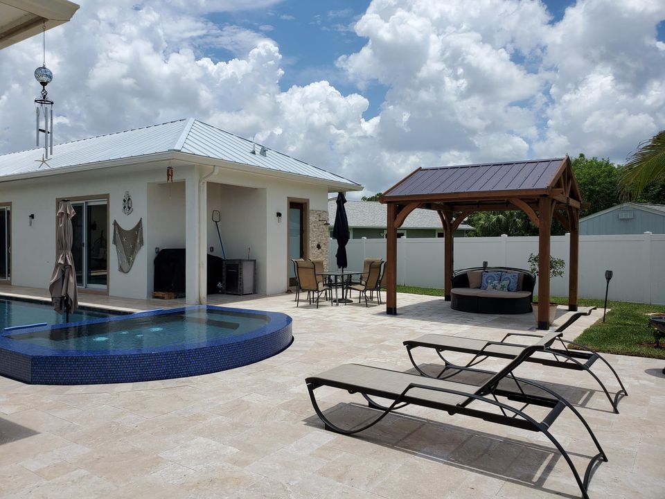 For Sale: $945,000 (4 beds, 3 baths, 3444 Square Feet)