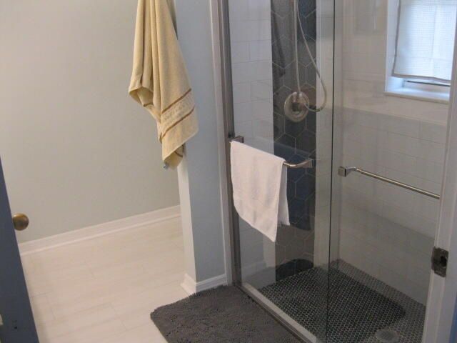 合同活跃: $2,250 (3 贝兹, 2 浴室, 1644 平方英尺)