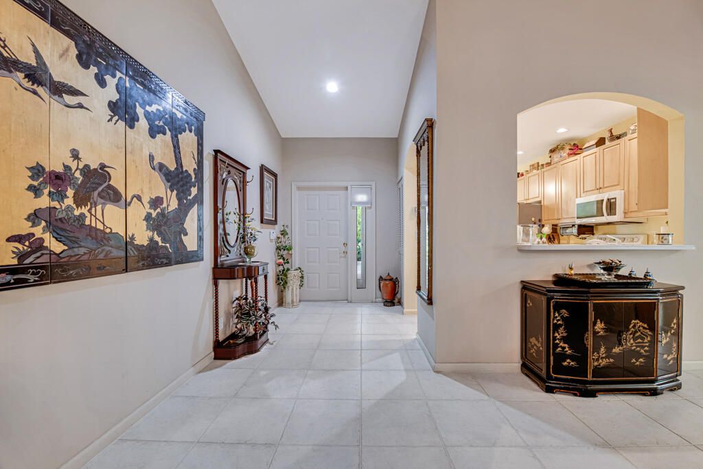 合同活跃: $3,350 (2 贝兹, 2 浴室, 1788 平方英尺)