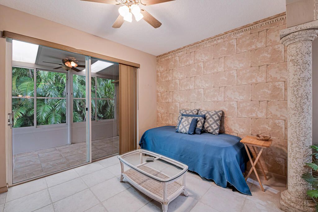 合同活跃: $3,350 (2 贝兹, 2 浴室, 1788 平方英尺)