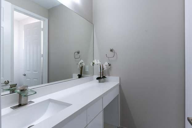 For Rent: $15,500 (5 beds, 4 baths, 4293 Square Feet)