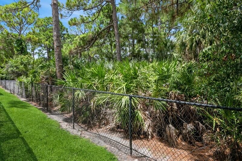 待售: $325,000 (2 贝兹, 2 浴室, 1233 平方英尺)