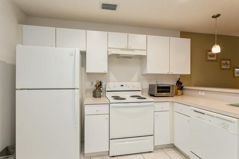 待售: $325,000 (2 贝兹, 2 浴室, 1233 平方英尺)