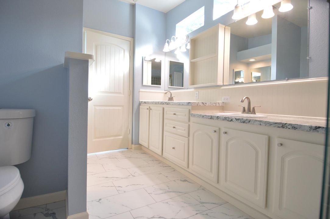 合同活跃: $350,000 (3 贝兹, 2 浴室, 1910 平方英尺)