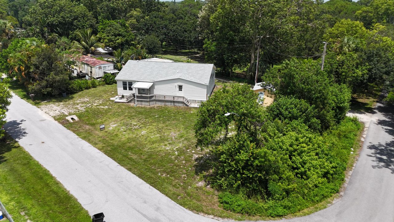 合同活跃: $350,000 (3 贝兹, 2 浴室, 1910 平方英尺)