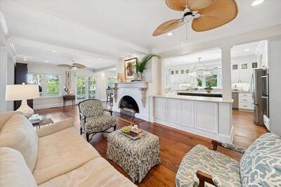 For Sale: $5,600,000 (8 beds, 7 baths, 7462 Square Feet)