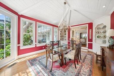 For Sale: $5,600,000 (8 beds, 7 baths, 7462 Square Feet)