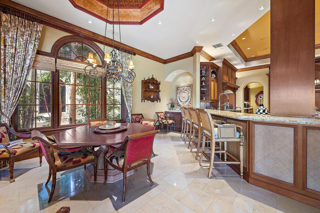 待售: $27,900,000 (7 贝兹, 10 浴室, 17440 平方英尺)