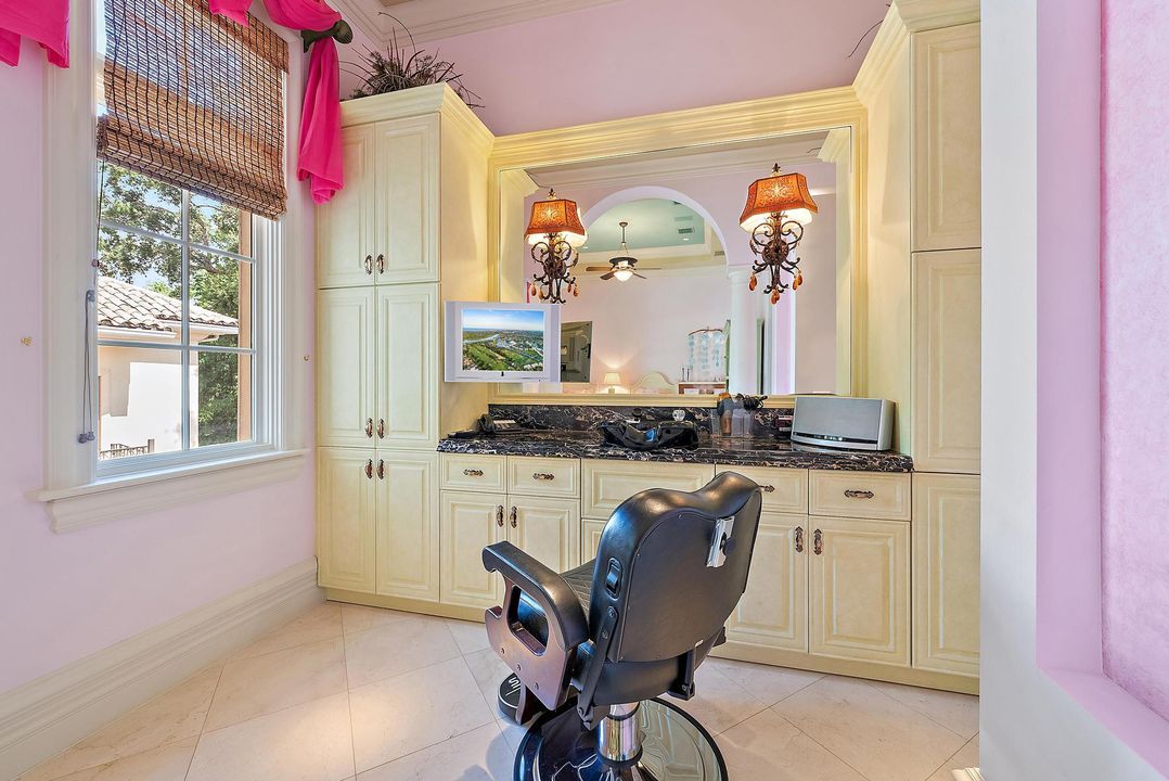 待售: $27,900,000 (7 贝兹, 10 浴室, 17440 平方英尺)