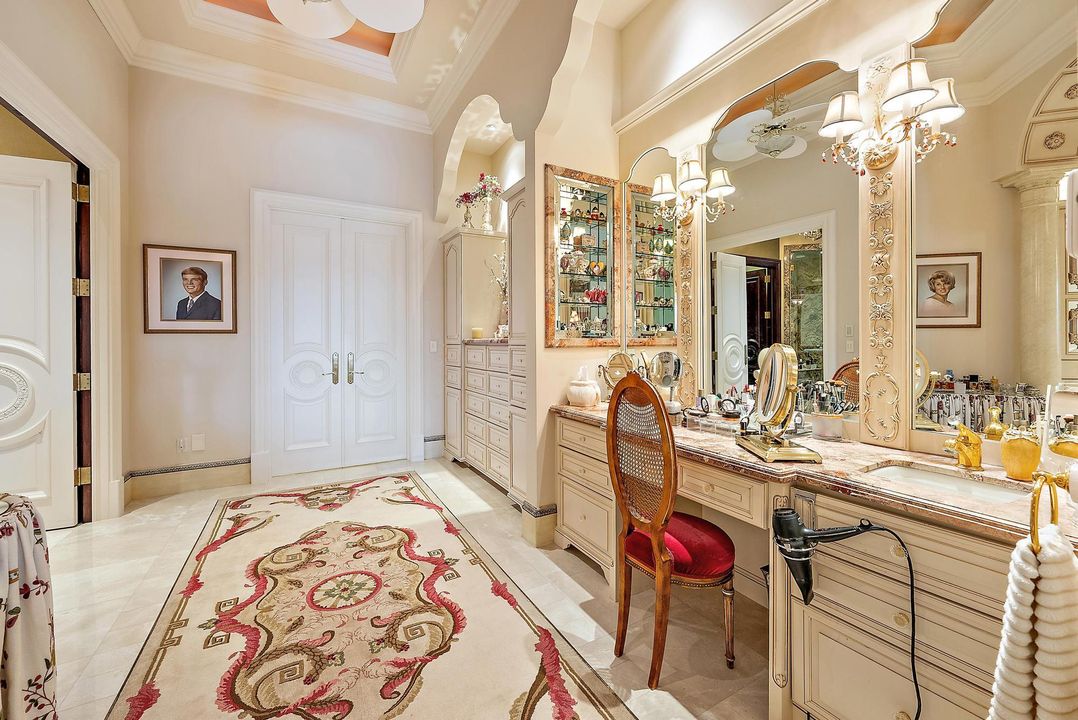 待售: $27,900,000 (7 贝兹, 10 浴室, 17440 平方英尺)