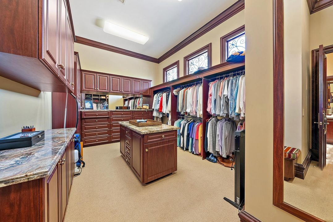 待售: $27,900,000 (7 贝兹, 10 浴室, 17440 平方英尺)