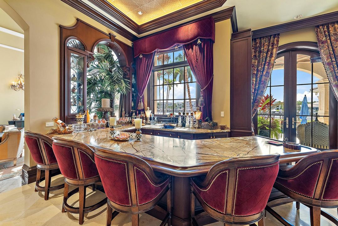 待售: $27,900,000 (7 贝兹, 10 浴室, 17440 平方英尺)