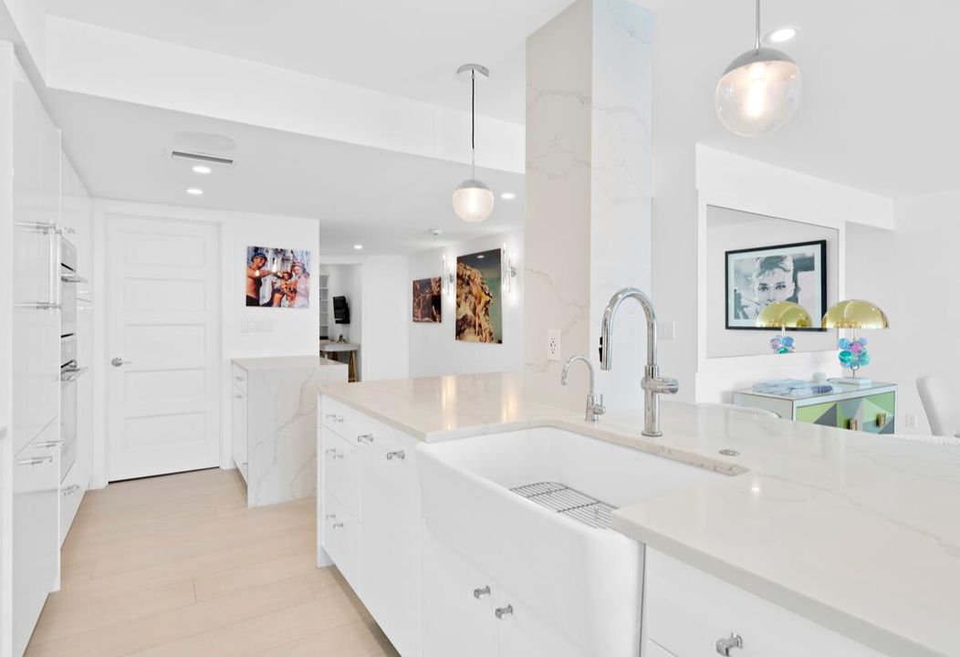 For Sale: $2,675,000 (3 beds, 3 baths, 2021 Square Feet)