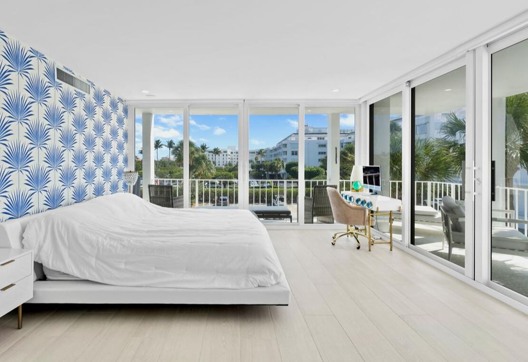 For Sale: $2,675,000 (3 beds, 3 baths, 2021 Square Feet)