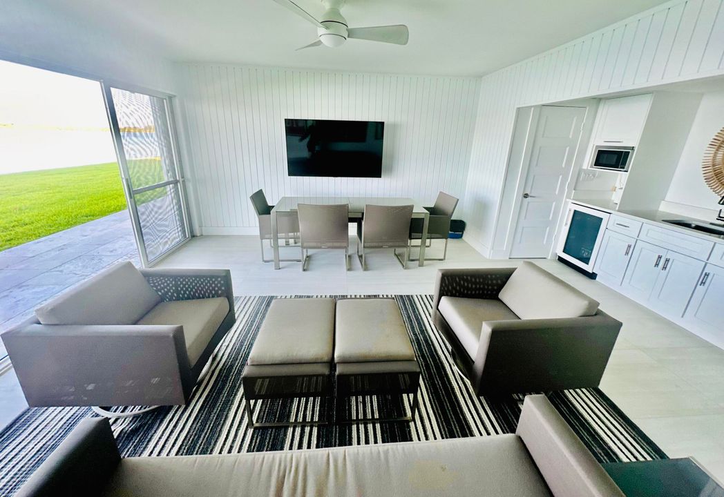 For Sale: $2,675,000 (3 beds, 3 baths, 2021 Square Feet)