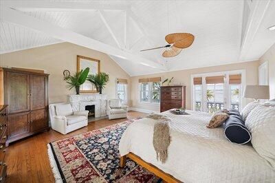 For Sale: $5,600,000 (8 beds, 7 baths, 7462 Square Feet)