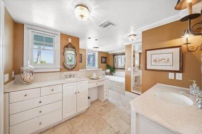 For Sale: $5,600,000 (8 beds, 7 baths, 7462 Square Feet)