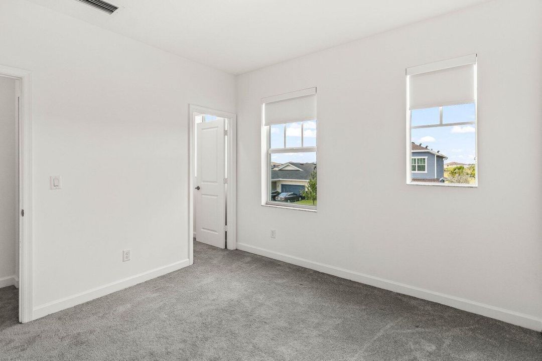 出租: $4,100 (3 贝兹, 2 浴室, 2179 平方英尺)