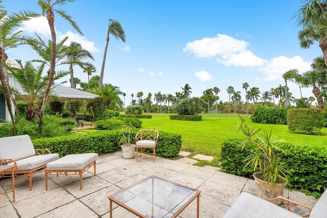 Active With Contract: $12,500,000 (7 beds, 7 baths, 5432 Square Feet)