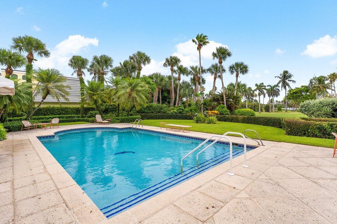 Active With Contract: $12,500,000 (7 beds, 7 baths, 5432 Square Feet)