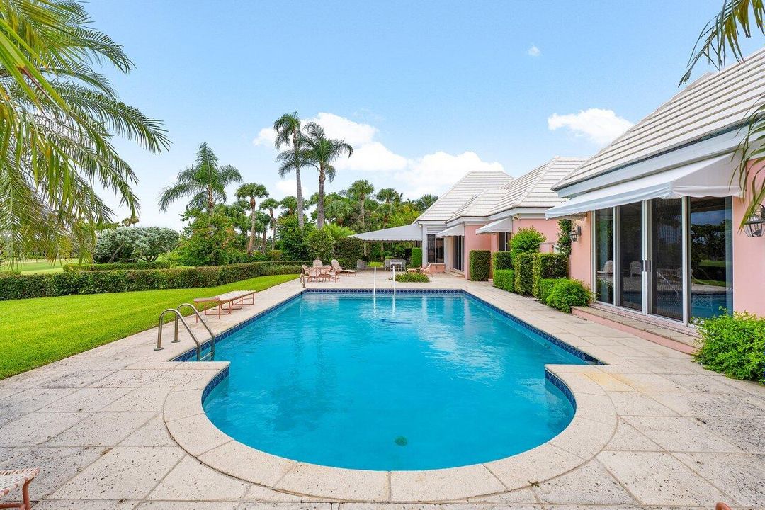 Active With Contract: $12,500,000 (7 beds, 7 baths, 5432 Square Feet)