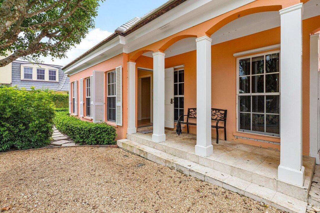 Active With Contract: $12,500,000 (7 beds, 7 baths, 5432 Square Feet)