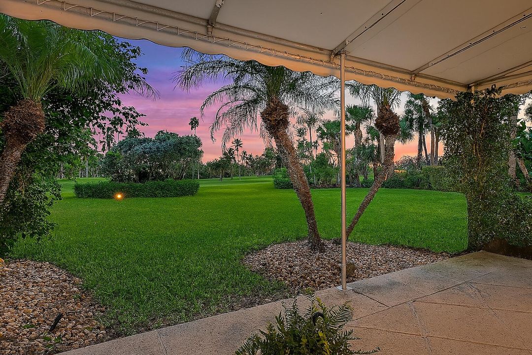 Active With Contract: $12,500,000 (7 beds, 7 baths, 5432 Square Feet)