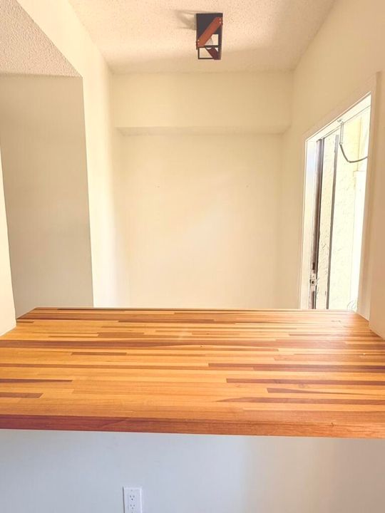 На продажу: $465,000 (2 спален, 2 ванн, 1300 Квадратных фут)