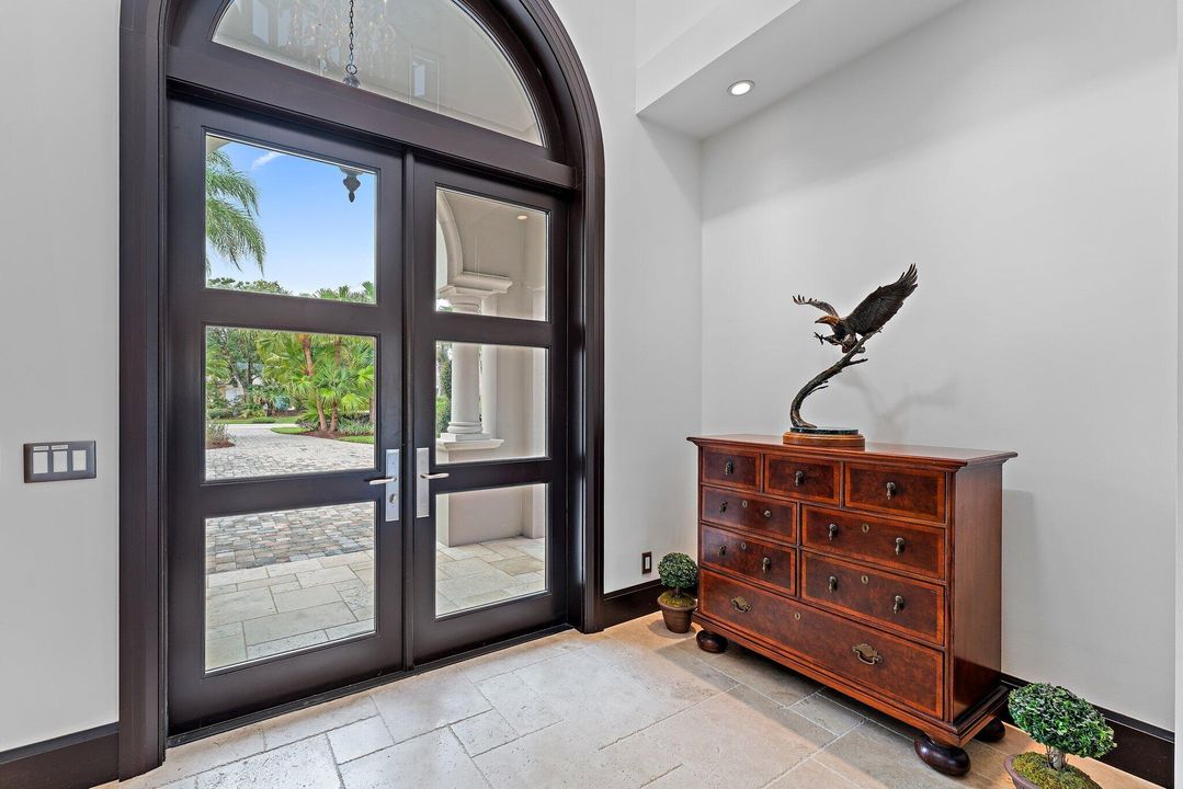 Active With Contract: $2,950,000 (4 beds, 5 baths, 5540 Square Feet)