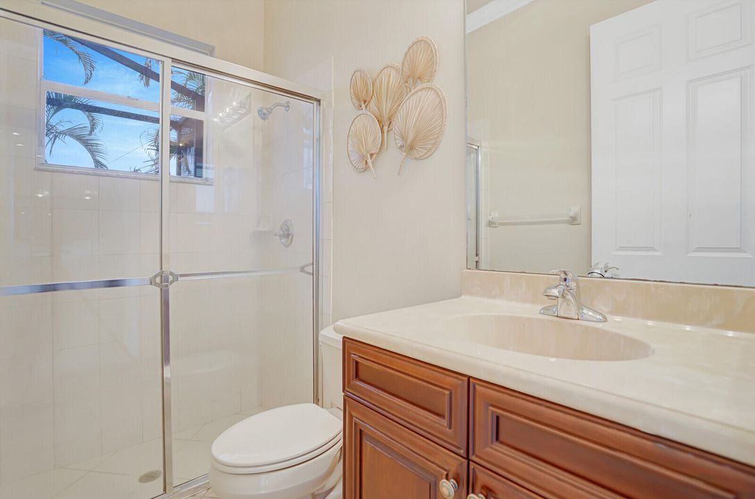 For Sale: $1,275,000 (4 beds, 4 baths, 3732 Square Feet)