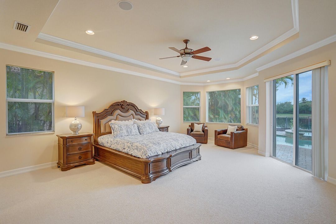 For Sale: $1,275,000 (4 beds, 4 baths, 3732 Square Feet)