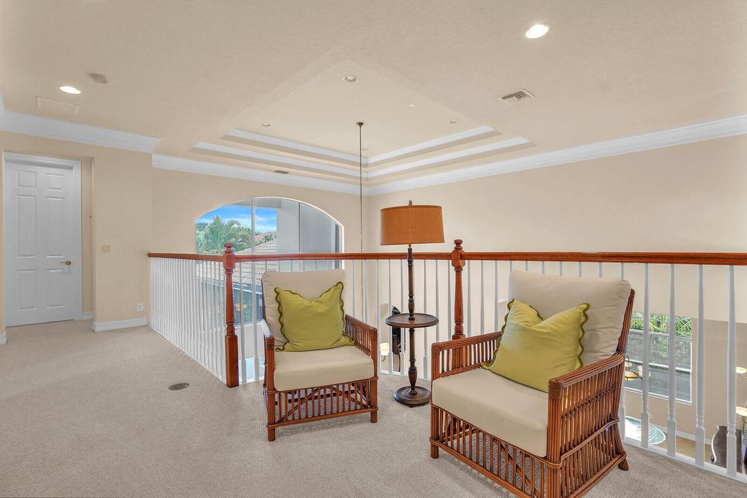 For Sale: $1,275,000 (4 beds, 4 baths, 3732 Square Feet)