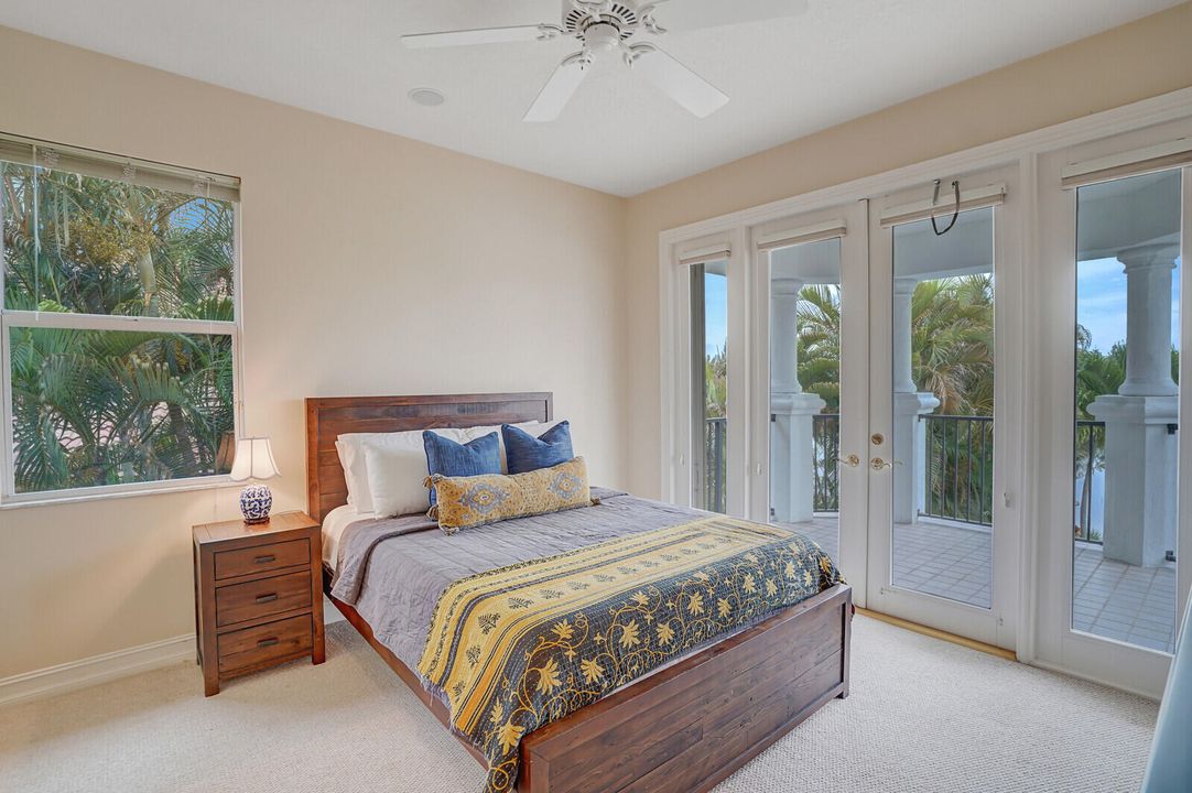 For Sale: $1,275,000 (4 beds, 4 baths, 3732 Square Feet)